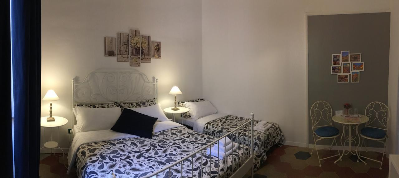 Mirhome Guest House Rom Zimmer foto